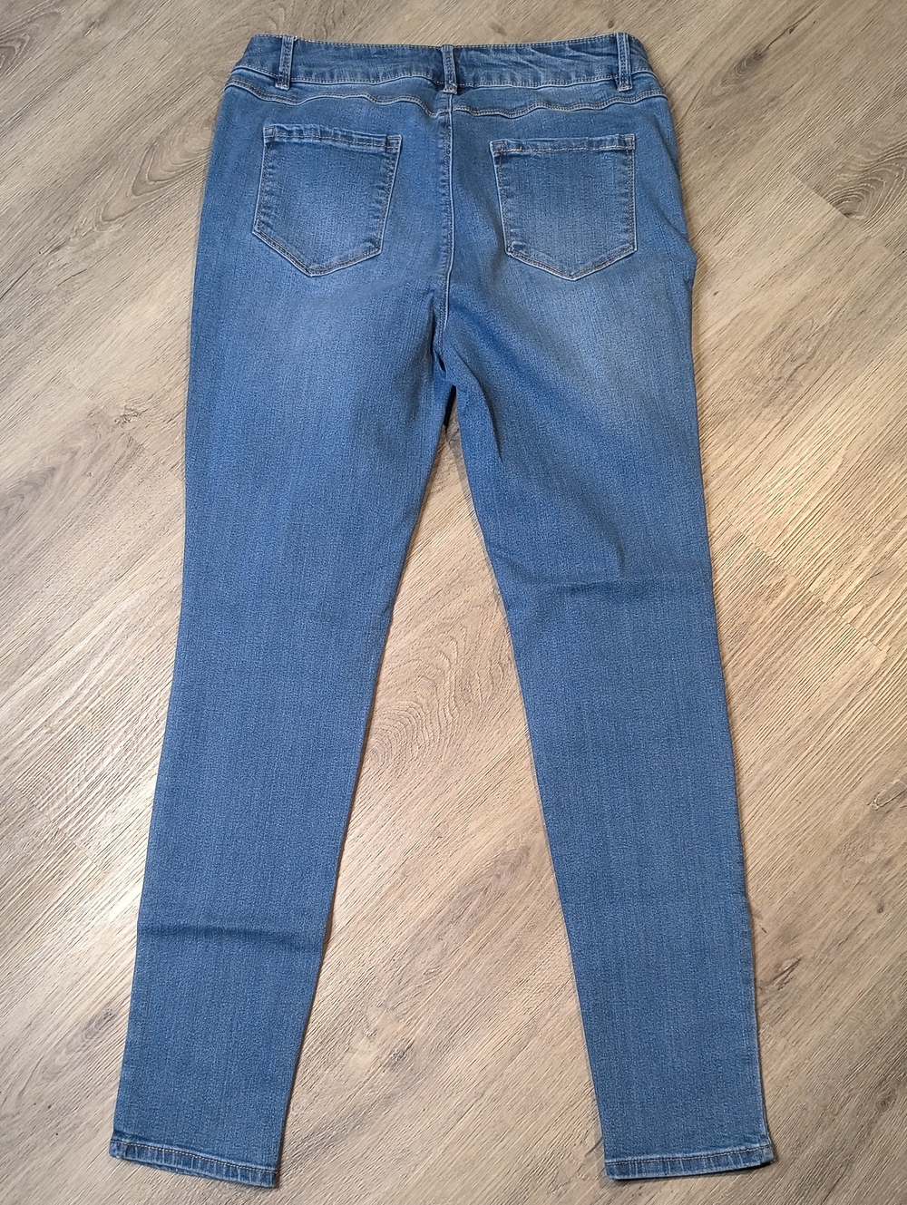 S1153 Mid Rise Skinny w/30" Inseam d.jeans Denim Size 12 Jeans - Picture 2 of 4